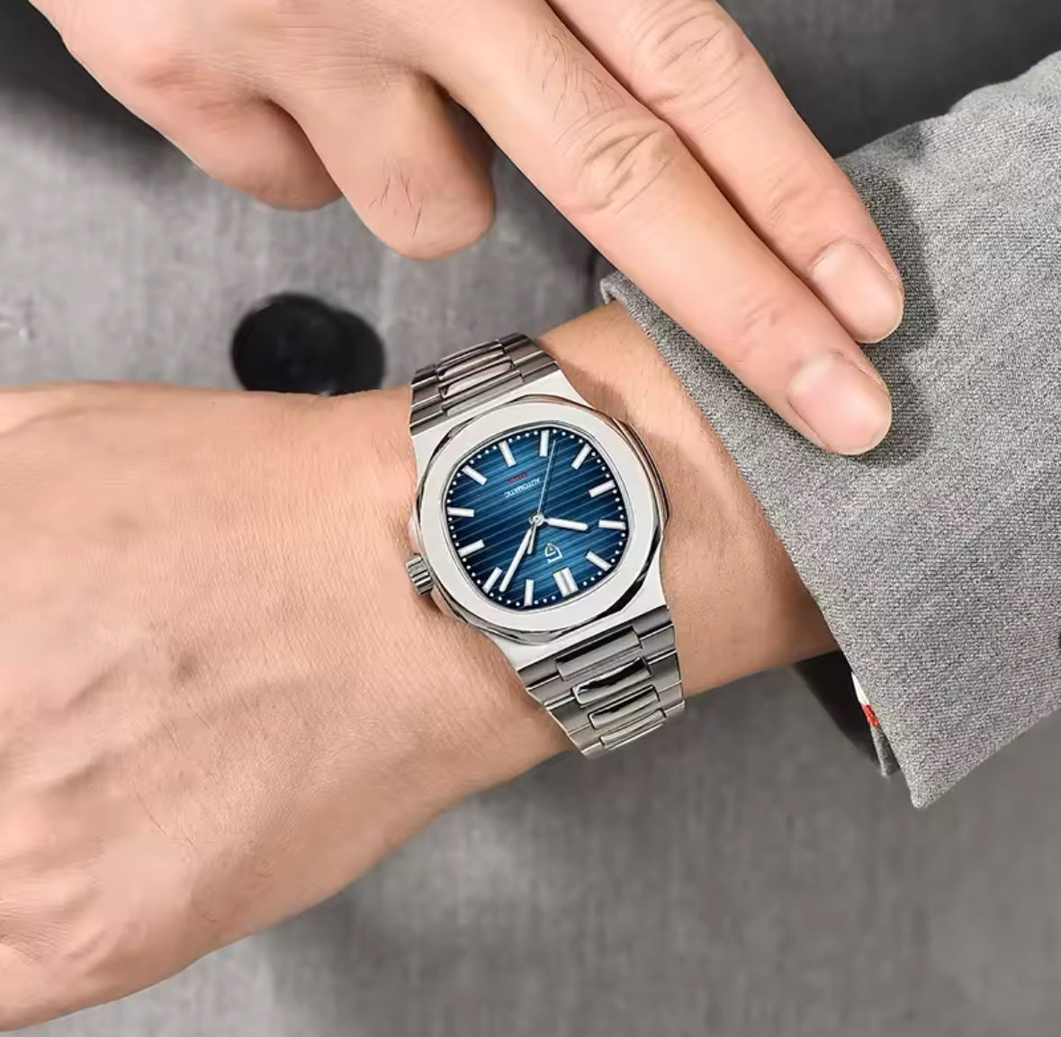 Luxuriöse Edelstahl Automatik Uhr mit Saphirglas